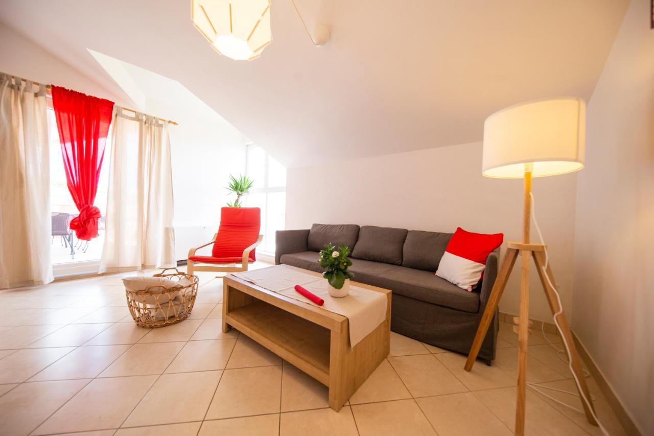 Apartments Leonarda Murter Exterior foto